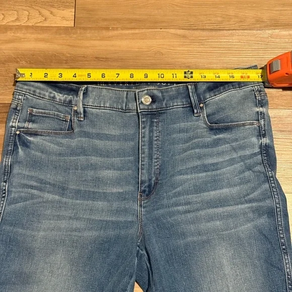 NWT White House Black Market Skinny Flare High Rise Everyday Soft Denim Jean 14L - Picture 10 of 15